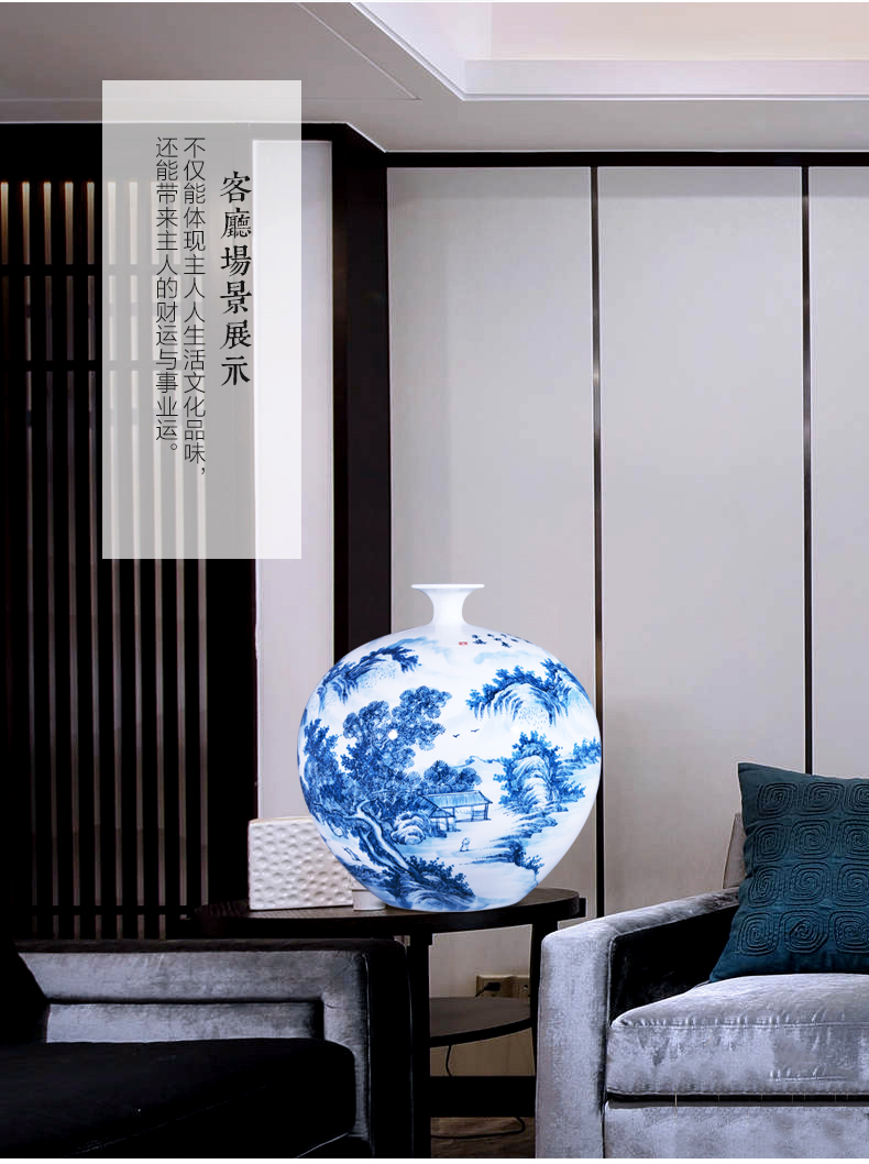 Jingdezhen ceramics glaze color hand - made pomegranates of blue and white porcelain bottle under large flower bottle furnishing articles of Chinese style living room accessories