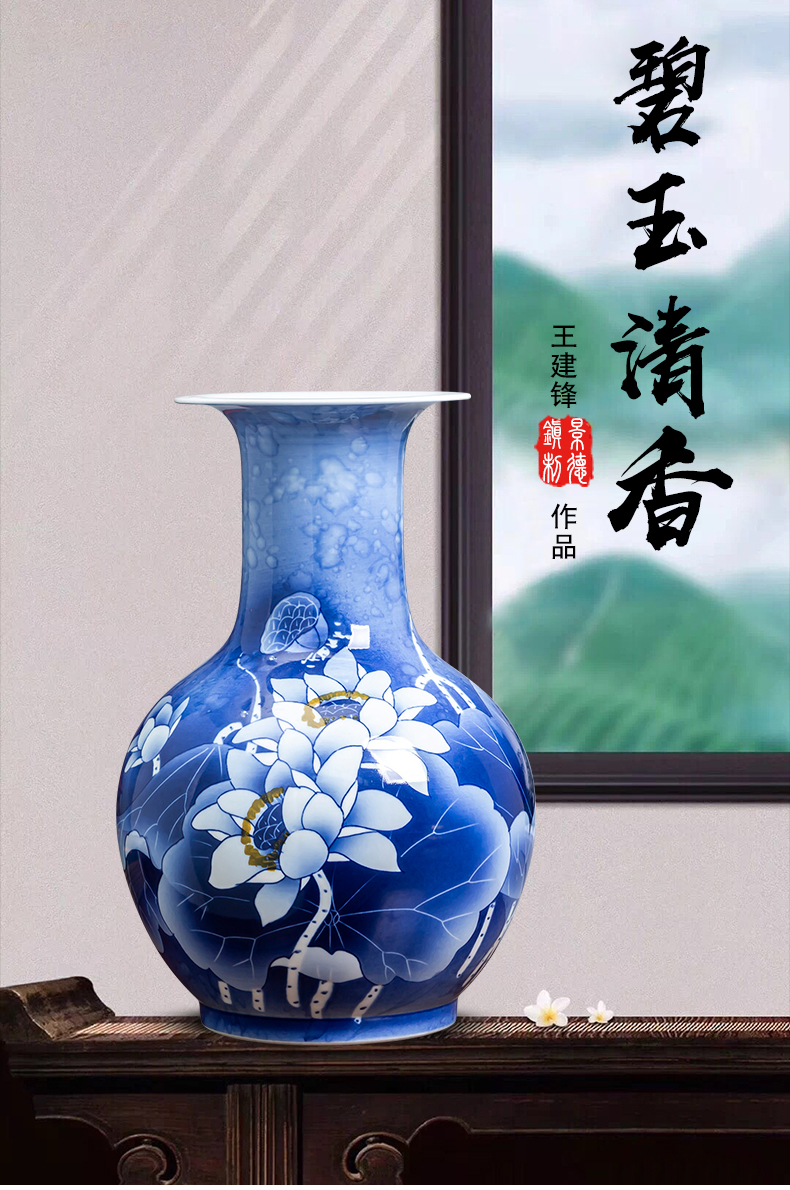 Jingdezhen ceramics hand - made lotus of blue and white porcelain vase flower arranging furnishing articles furnishing articles sitting room of Chinese style household decorations