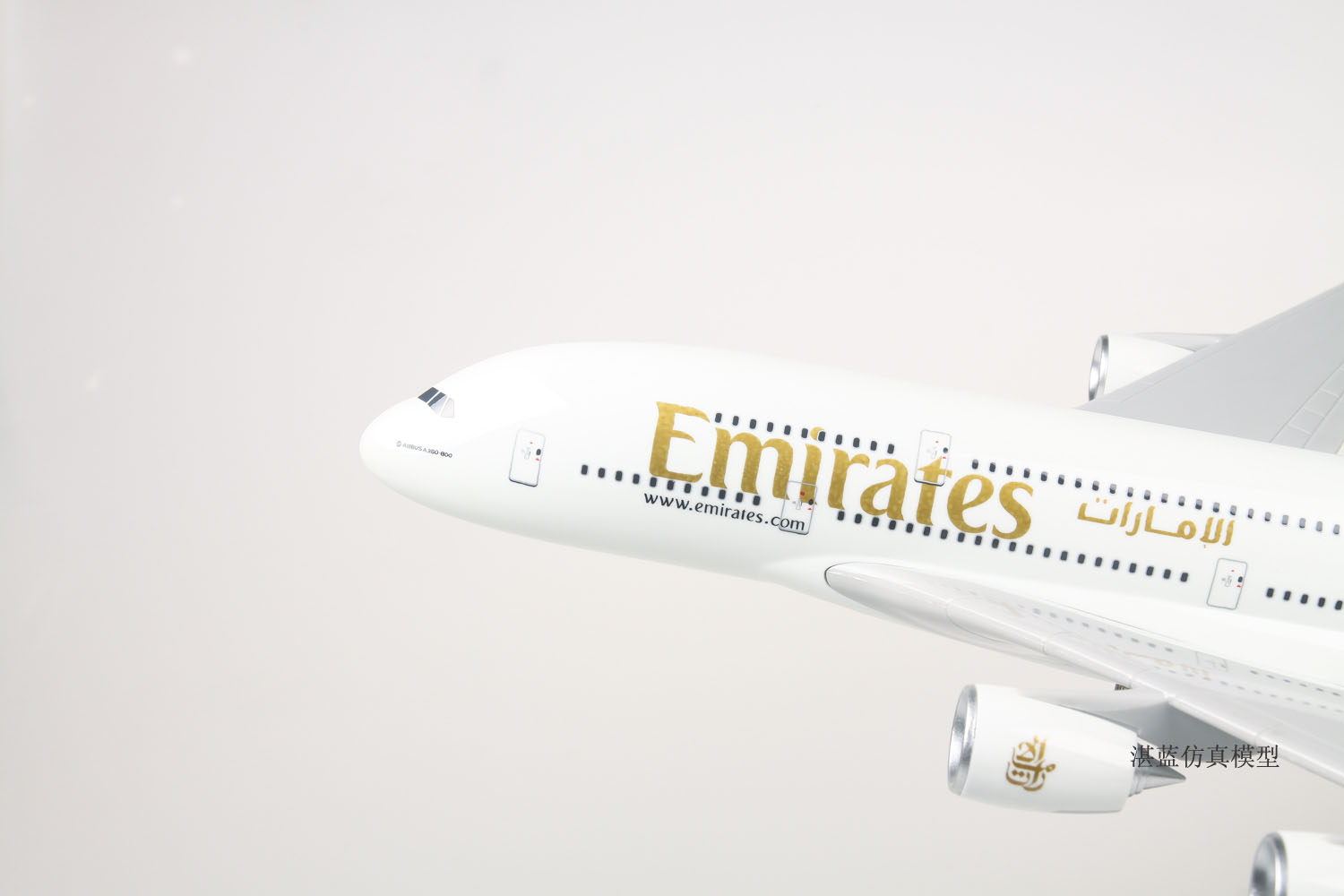 45cm mô hình máy bay Emirates Airbus A380 mô phỏng động cơ máy bay chở khách mô phỏng tĩnh xe hot wheels hiếm