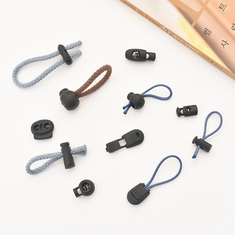 Plastic opening ring stop rope Hanging Clock Buttons The Tightening Tightness Adjustment Of The Tightening Tightness Adjustment Of The Fastening Rope For The Wearing Rope And The Rope For Drawing Rope.