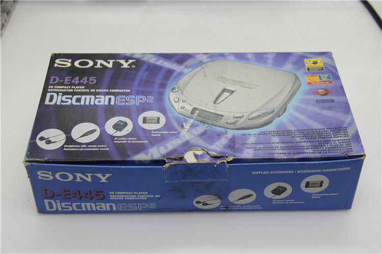 Japan's original Sony D-E405 portable CD with sound retro nostalgic good sound quality collection use all well