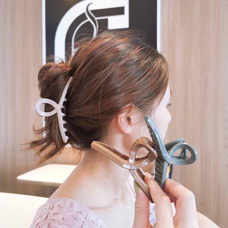 Korean version of net red ins large bath grab clip Actress elegant quality grab clip back of the head plate hairpin hairpin headdress