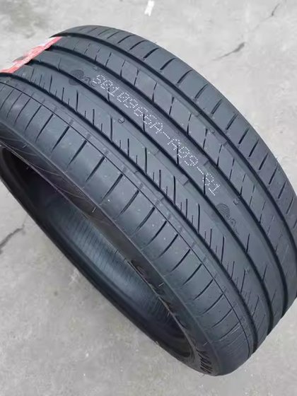 Chaoyang No. 1 Silent Tire 205/215/225/235/245/255/45R19 인치 16 인치 17 인치 18