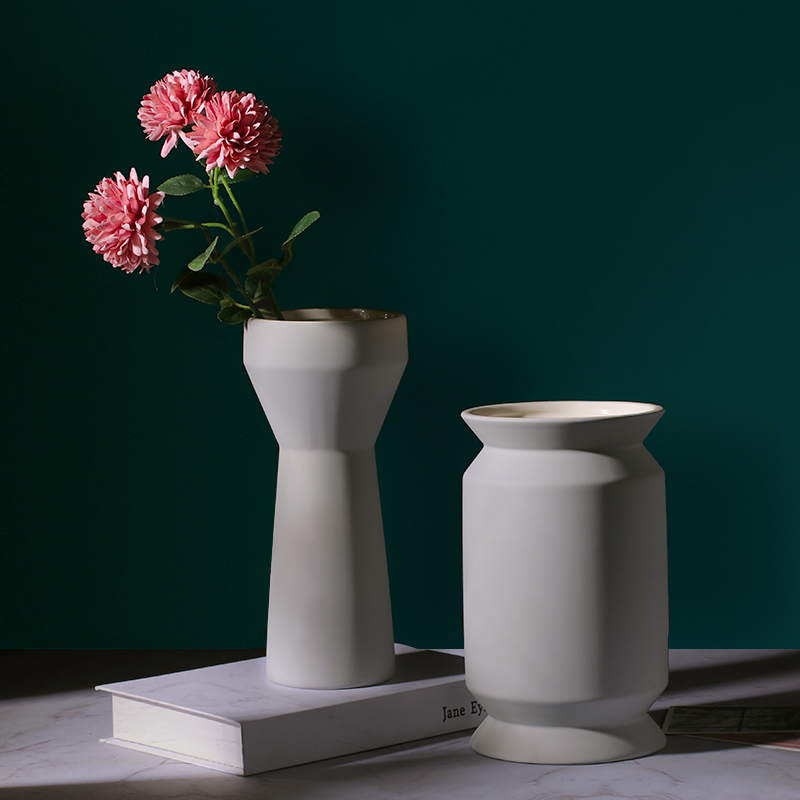 Modern minimalist Morandi creative ceramic drying flower vases swinging pieces Living room flower arrangements flowers hydropony Nordic decorations