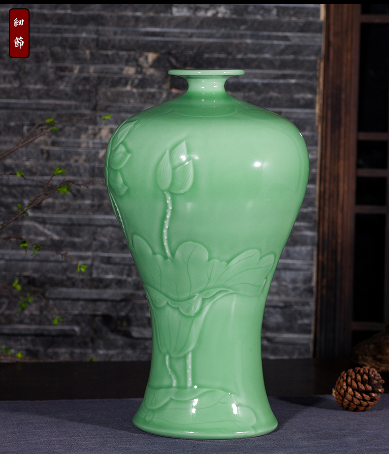 Jingdezhen ceramics antique vase manual carve shadow green rich ancient frame wine sitting room adornment home furnishing articles