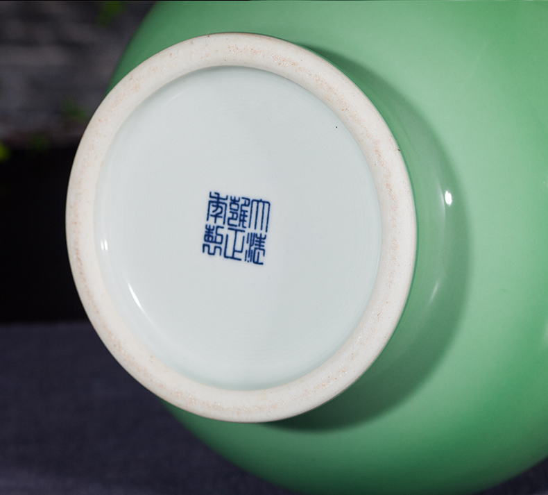 Jingdezhen ceramics antique vase manual carve shadow green rich ancient frame wine sitting room adornment home furnishing articles