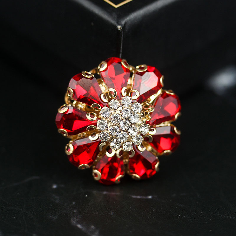 High-grade red rhinestone buttons Wool cashmere coat round buttons Mink fur decorative buckle cufflinks