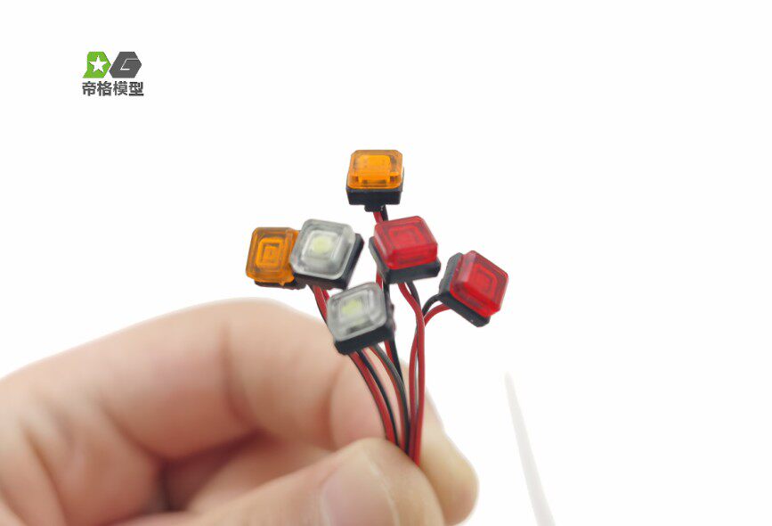 DG-Modell-Traktorkopf Tamiya 1/14 Scania 1/12 Kletterumrisslicht quadratisches Licht Geeignet für bestimmte Gruppen DIY – Detail 3