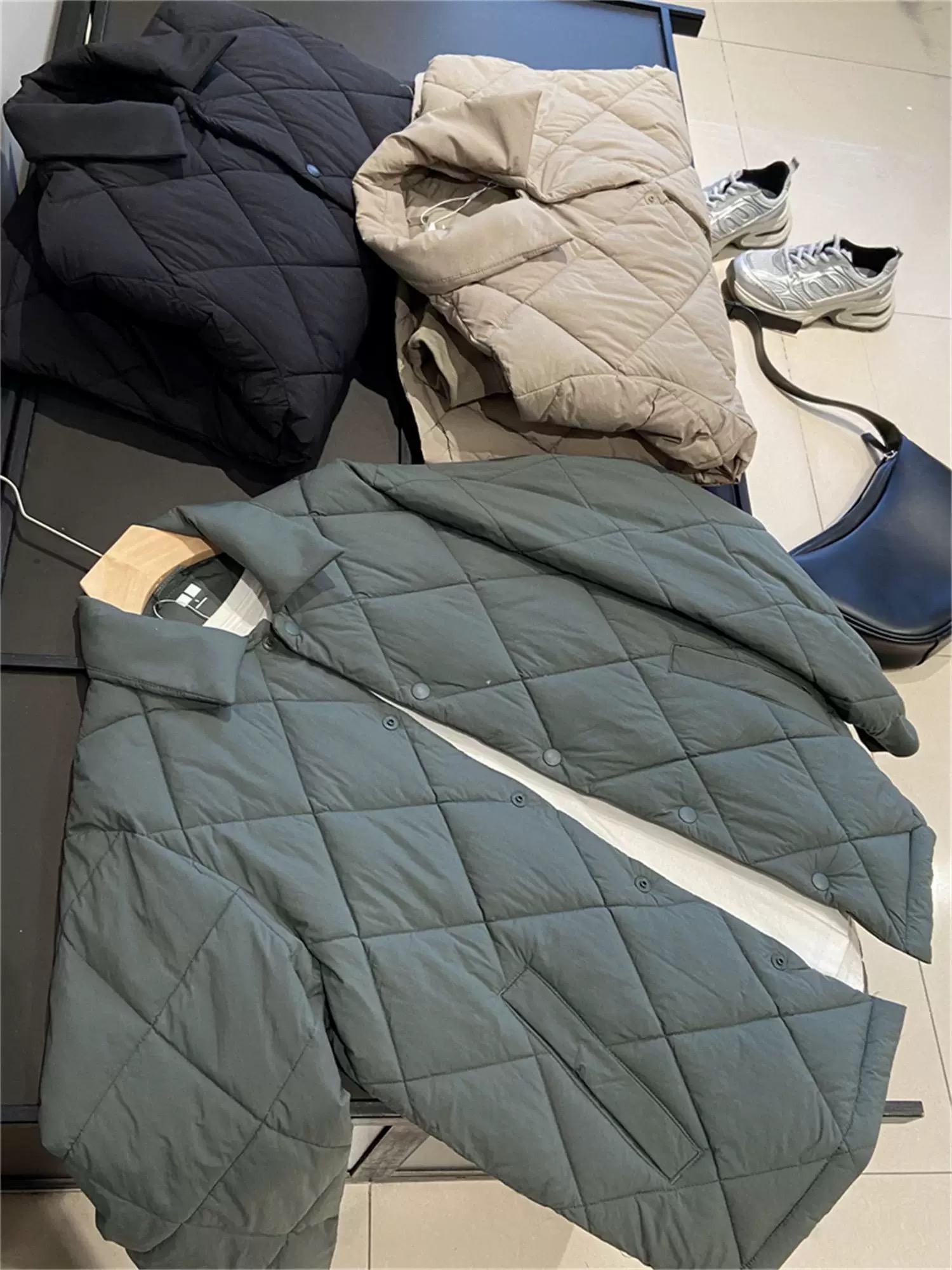 定制工服夹克棉服：从个性设计到实用功能的全面突破