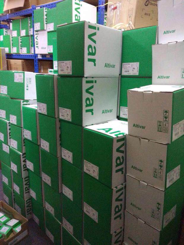 New original installation Schneider frequency inverter ATV71HU40N4Z