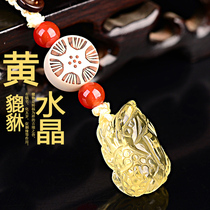 Car keychain pendant male and female personality creative wing rich yellow crystal jewelry