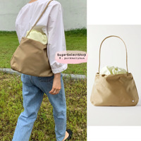 The country is now ~ The Row XL Bourse Nylon Shoulder Bags Cloud Bags can be used as handbags blogger the same model