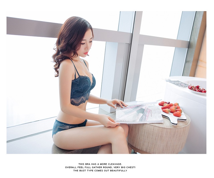 Đồ lót nữ gợi cảm không có vòng ngực bằng thép dày ngực nhỏ tụ lại gần để nhận sữa trên nửa áo ngực điều chỉnh đồ lót ren