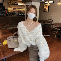 Summer home 2021 early autumn new knitwear variegated color collar lazy wind long sleeve sweater female design sense minority