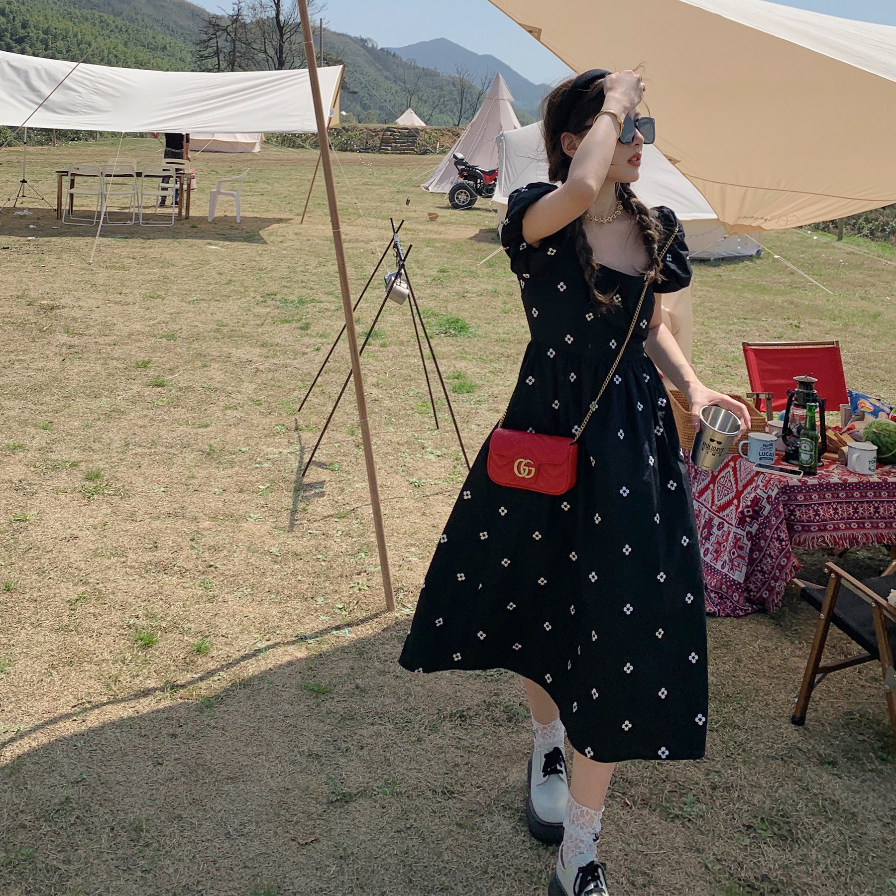 Summer home black dew embroidered French square bubble short sleeve dress female meat shade lean over knee skirt