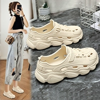 Летние тапочки в стиле Crocs, пляжные женские босоножки, коллекция 2025 года, закрытые носок и пятка, размер, пляжный стиль, подходят для носки на улице