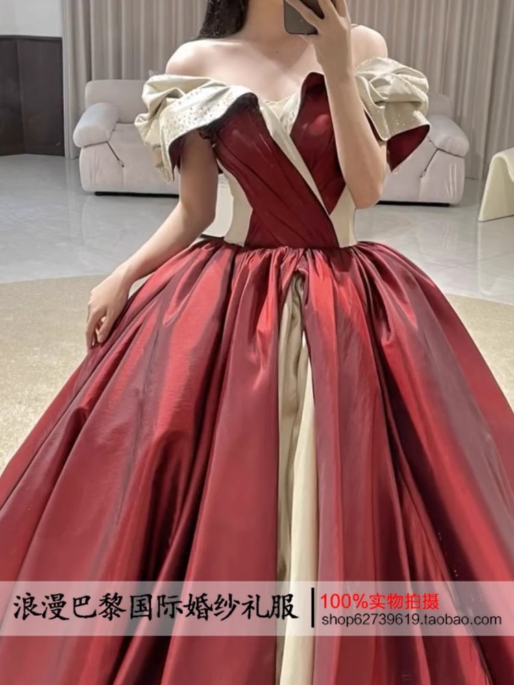 Red elegant evening dress for bride for princess, open shoulders, fitted, tutu skirt Red elegant evening dress for bride for princess, open shoulders, fitted, tutu skirt