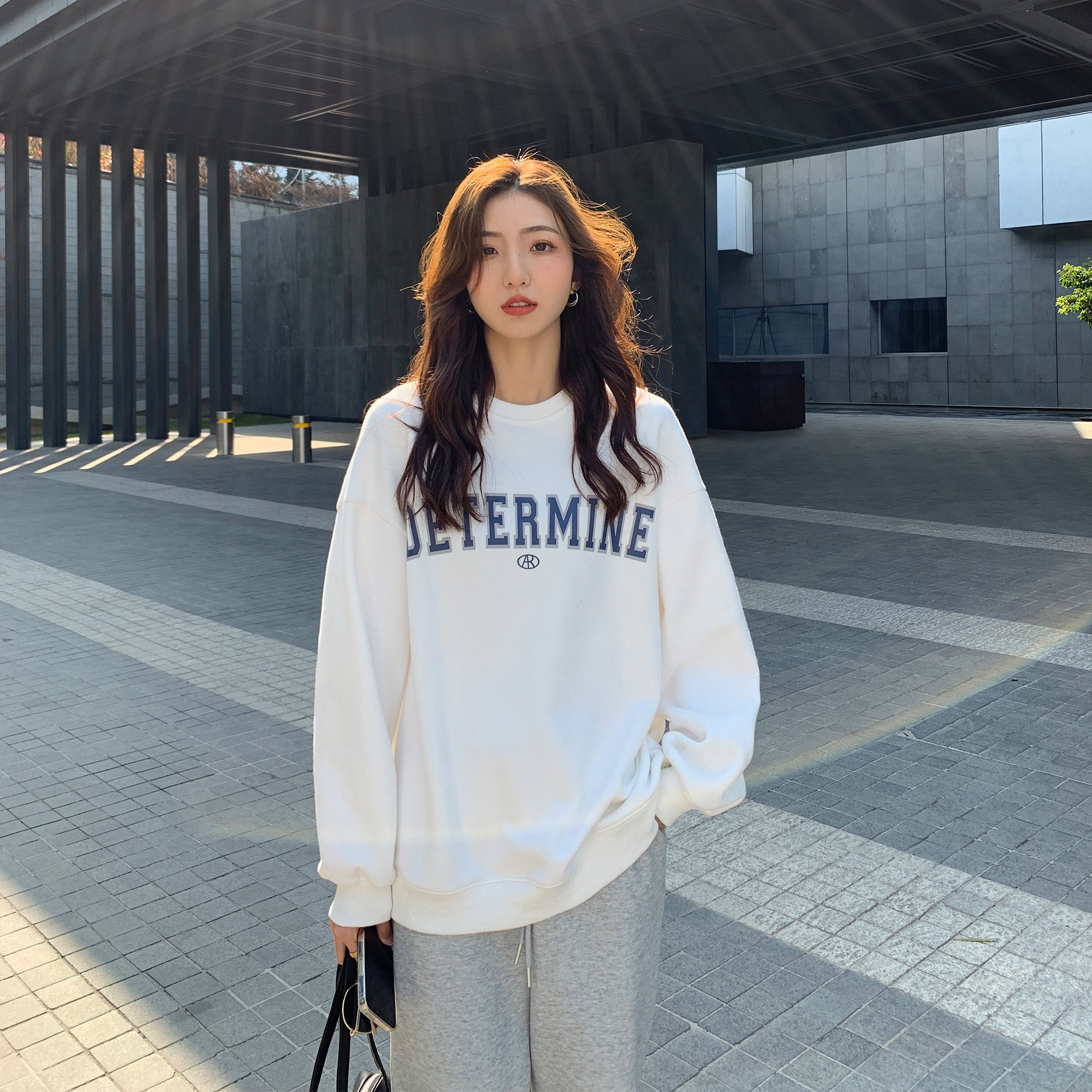 MULVAN letter print sweatshirt women 2022 new spring wear plus fleece loose casual versatile no hat top