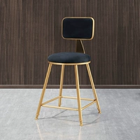 45 сидящий высокий черный бархатный подушка