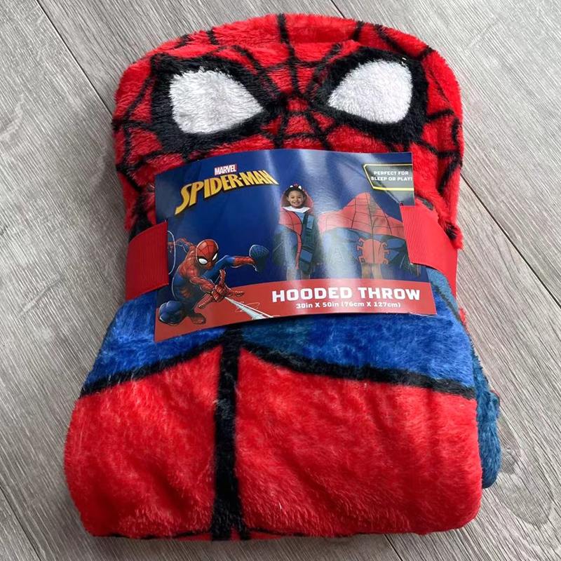 Children's cartoon flannel blanket drape blanket shape cloak cloak Spiderman Star Wars Yoda Minnie Frozen