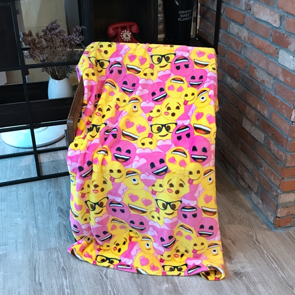 Smiley face EMOJI package EMOJI flannel blanket spring autumn blanket sheets nap sofa blanket cover 150 * 200CM