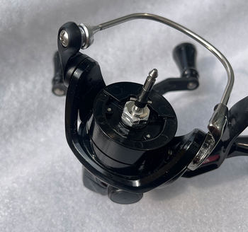 Equipped with daiwa fishing reel, upgraded spindle hexagonal nut, spinning wheel, handbrake, sigunas, etc. triso laxus Equipped with daiwa fishing reel, upgraded spindle hexagonal nut, spinning wheel, handbrake, sigunas, etc. triso laxus