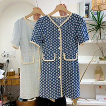 Short sleeve floral dress women 2021 summer new slim slim embroidery v-collar small man fragrant style short skirt