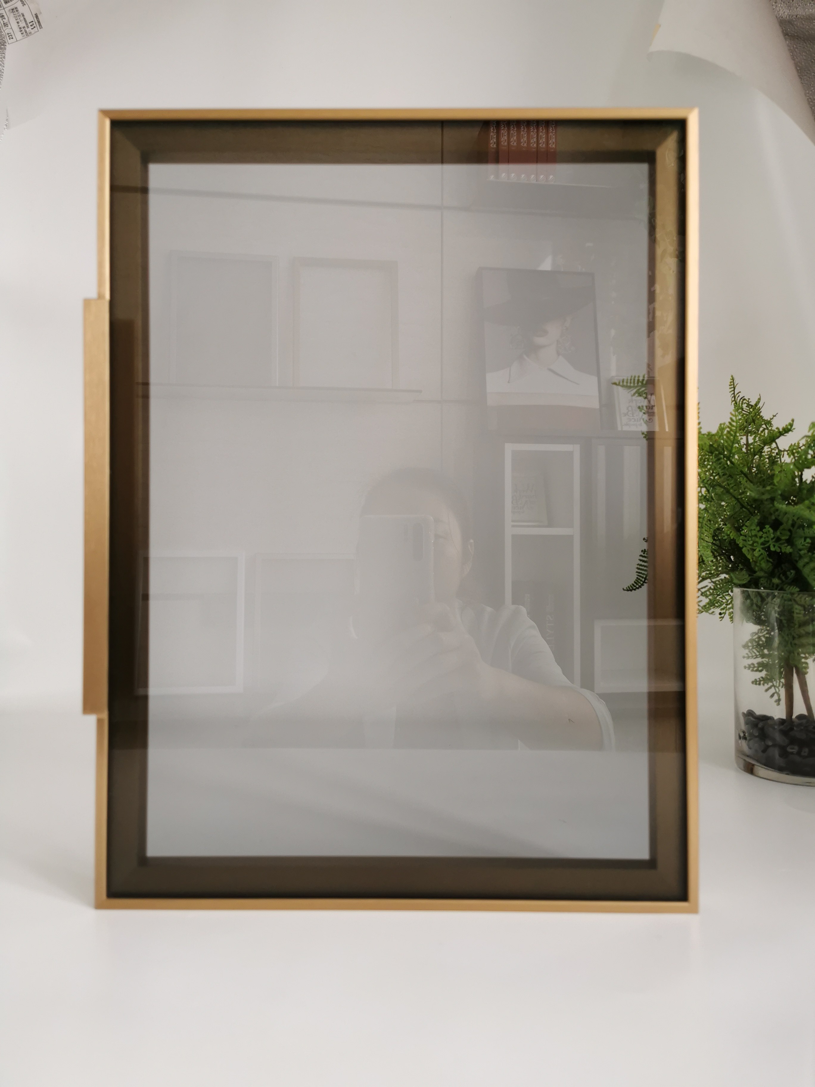 Promotional minimalist light luxury narrow edge aluminum alloy tempered glass swing door transparent European gray light tea glass