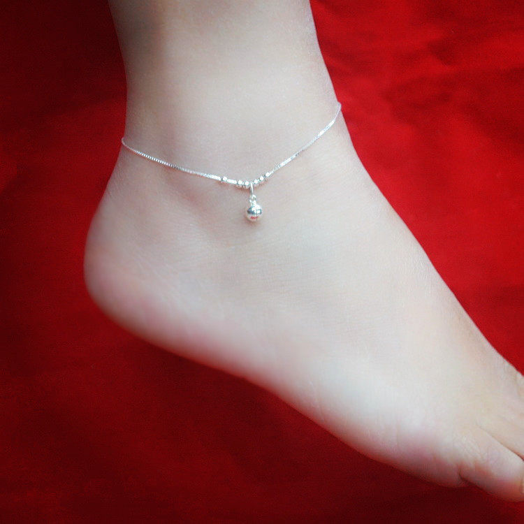 Small bell silver bean bean bead bead 925 pure silver foot chain female Han edition and simple Japanese Korean student accessories small fresh