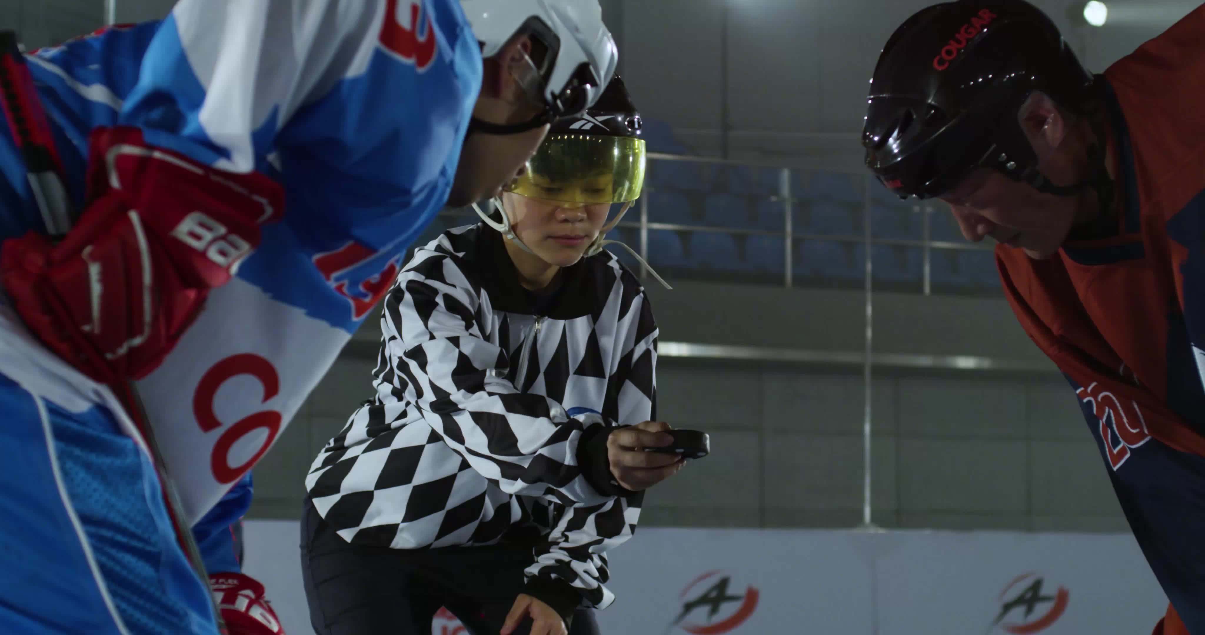 Cougar Factory Custom Hockey Equipment Storage Ice Hockey Trolley Carry