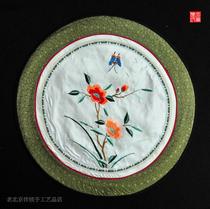Handmade embroidery Old embroidery pieces Non-heritage Yanjing Bajue Beijing embroidery handmade embroidery decorative painting flowers and birds round pad clothing stickers Mural
