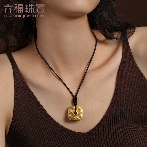 六福珠宝 Gourmet Ping Золотой кулон с золотой ногой с ценой веревки F63TBGN0011