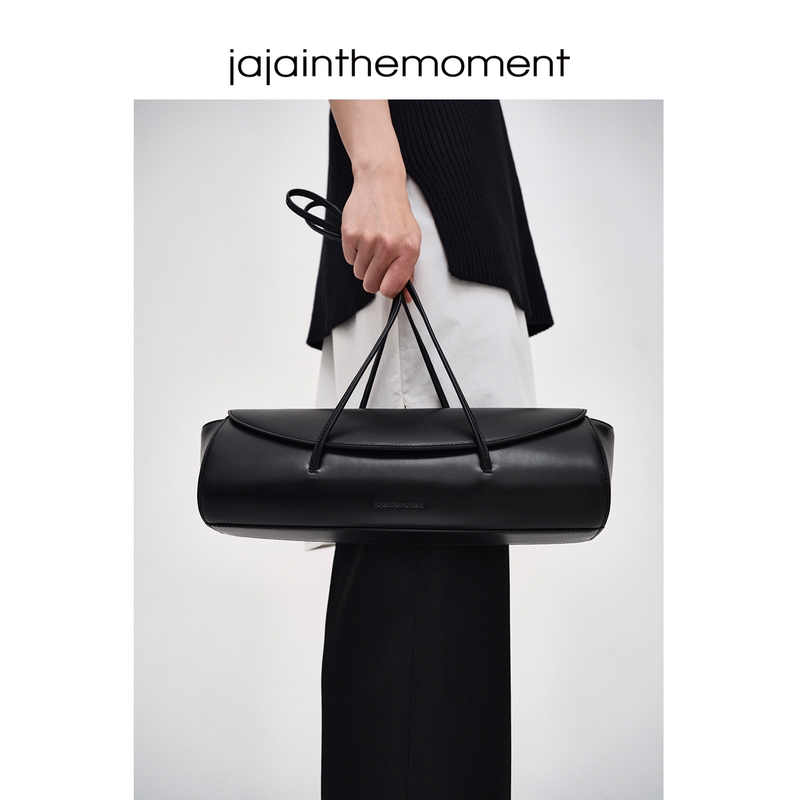 Jaja Cowhide Leather Flap Shoulder Bag, Three-Dimensional Baguette Underarm Bag