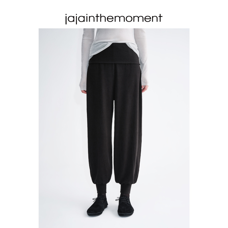Jaja Mousse Short Velvet Fold-Over Waist Lightweight Casual Sports Knitted Balloon Pants Tr090011 Jaja Mousse Short Velvet Fold-Over Waist Lightweight Casual Sports Knitted Balloon Pants Tr090011