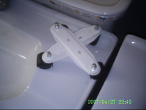 New product hydropower radiator bracket pulley heater floor mobile electric heating mobile universal wheel