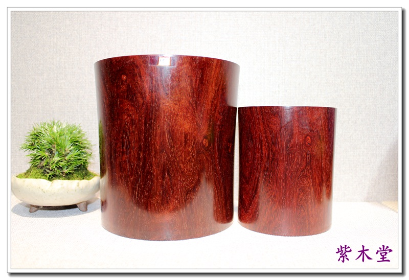 Small Leaf Purple Sandalwood Old Stock Pen Holder (058)