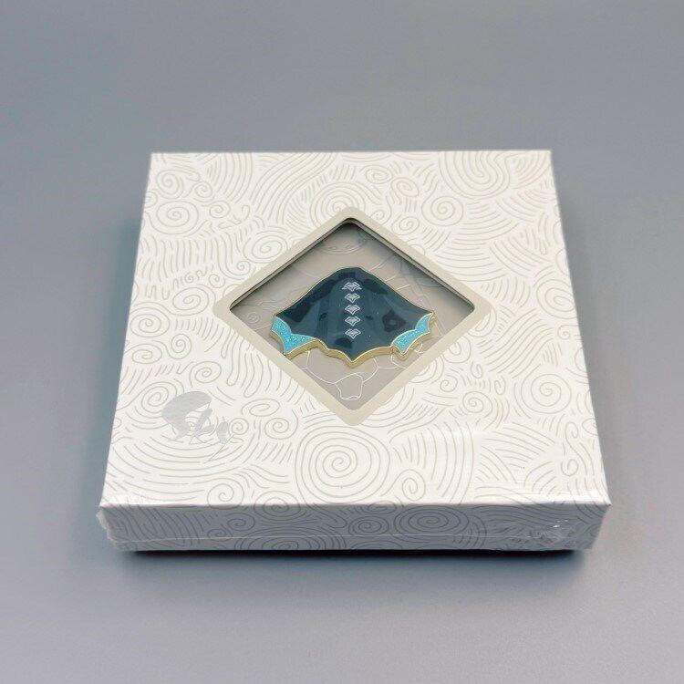 Nfc Scannable Dyed Blue Batman Cape Sky Light Ghost Bat Cape Badge in Stock Brand New Undamaged