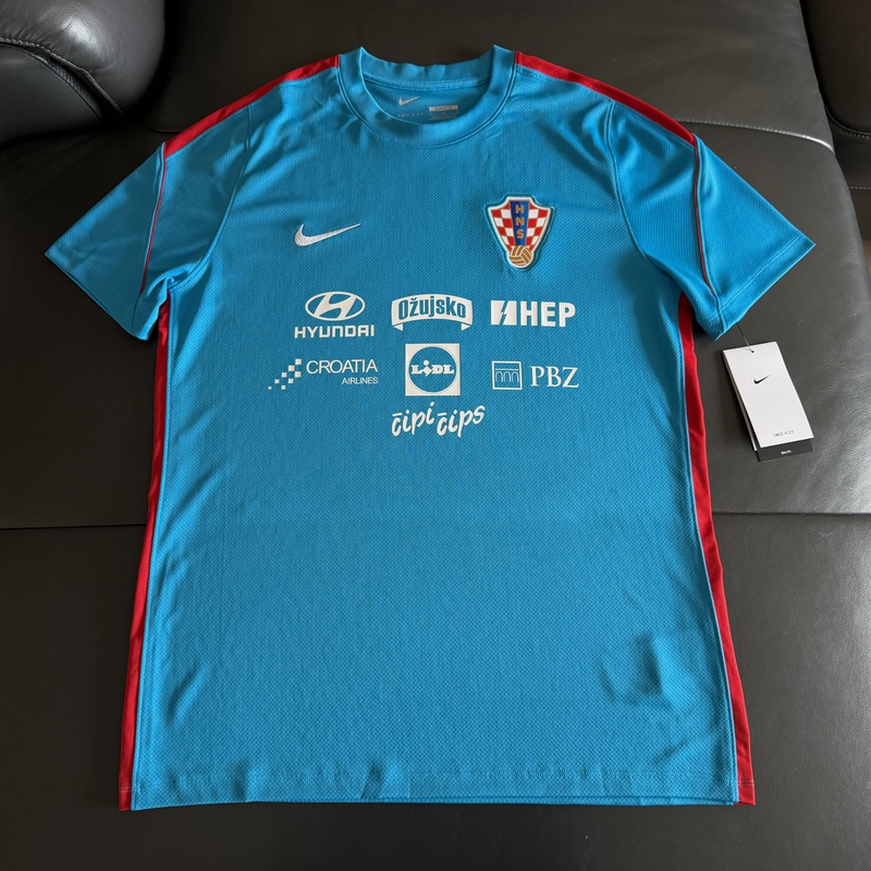 Nike Dri Fit Strike Croatia 26 World Cup Player Training Short-Sleeved Shirt