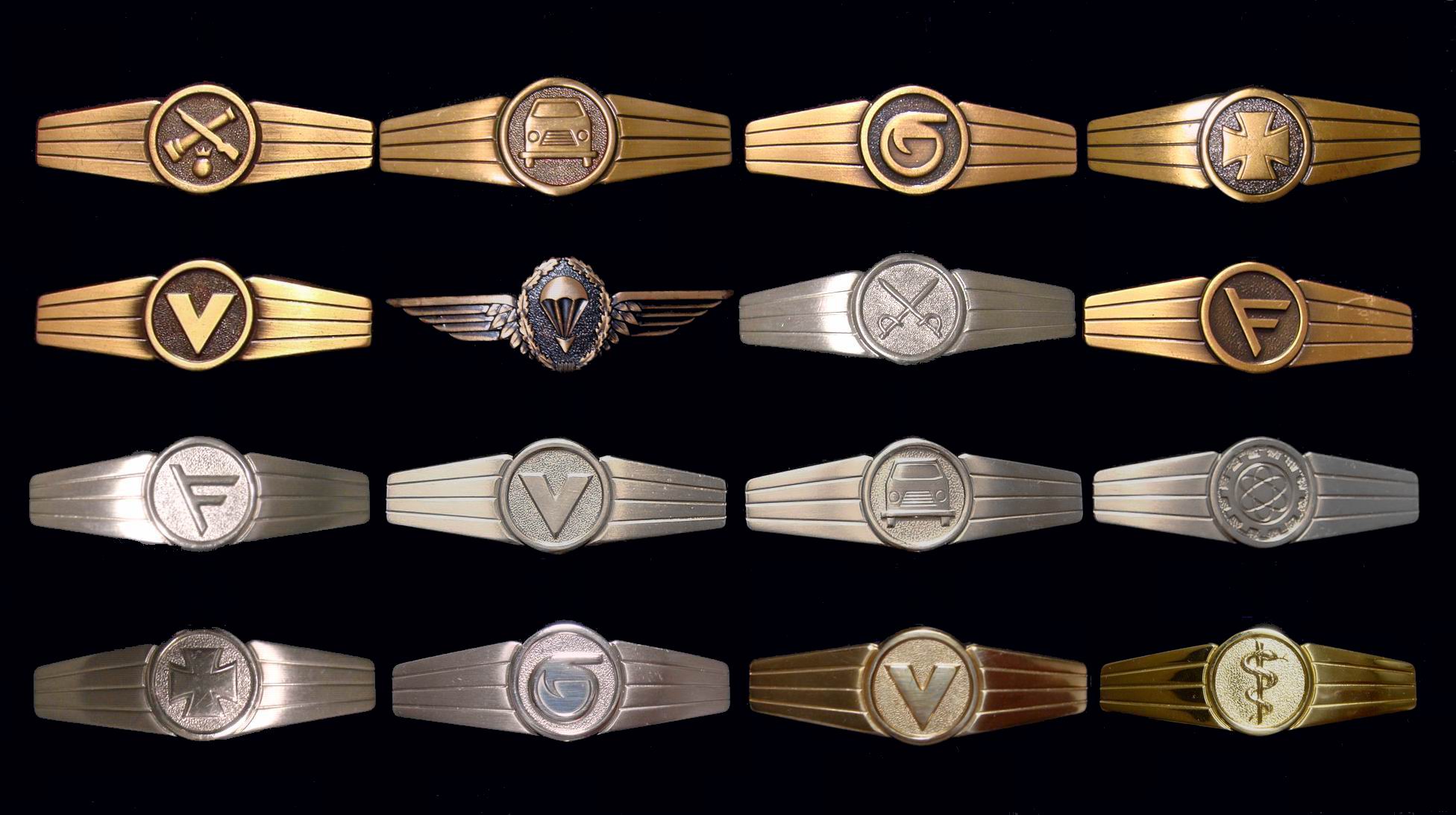 West German Federal Republic of Germany German Army original product often takes the metal certification seal Skill seal