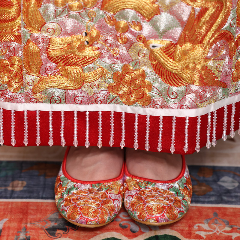 Dragon and Phoenix Gown Wedding Shoes, Red and Gold Gown Shoes, Imperial Gown Shoes, Traditional Chinese Embroidered Shoes, Handmade Shoes Dragon and Phoenix Gown Wedding Shoes, Red and Gold Gown Shoes, Imperial Gown Shoes, Traditional Chinese Embroidered Shoes, Handmade Shoes