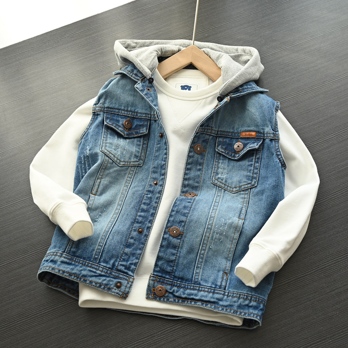 Even cap detachable child pure cotton denim Machia boy girl 100 lap shoulder jacket Spring and autumn childlike dress