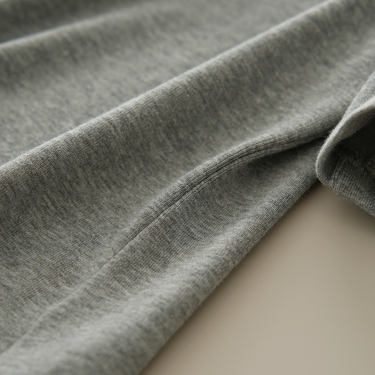 Нежный Мягкий клейкий мисс водолазка пятый из рукава свитер термостатический эластичность твердый теплый короткий рукав шаньдун Интернет магазин 