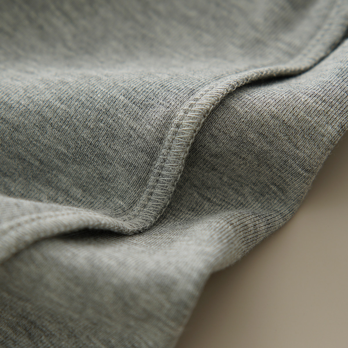 Нежный Мягкий клейкий мисс водолазка пятый из рукава свитер термостатический эластичность твердый теплый короткий рукав шаньдун Интернет магазин 