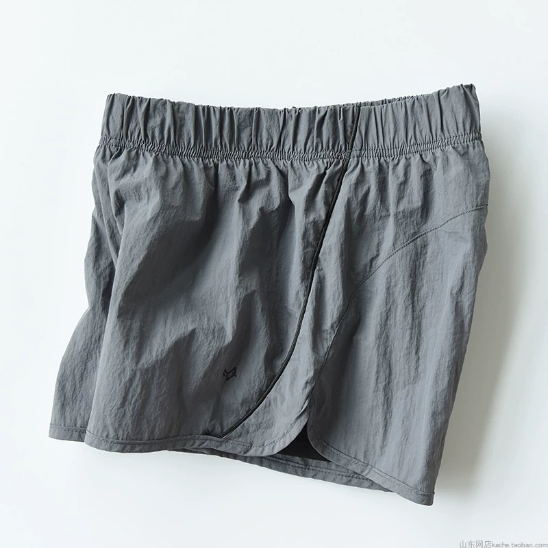 Quần short thể dục nữ khô Yoga giả hai mảnh Chống ánh sáng Làm khô nhanh