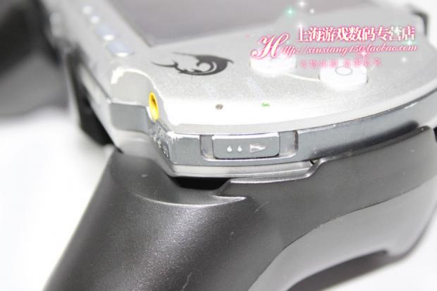 Tay cầm PSP2000 / 3000 Tay cầm PSP Chiến đấu Tay cầm Kính thiên văn Chỉ màu đen - PSP kết hợp 	máy psp giá	
