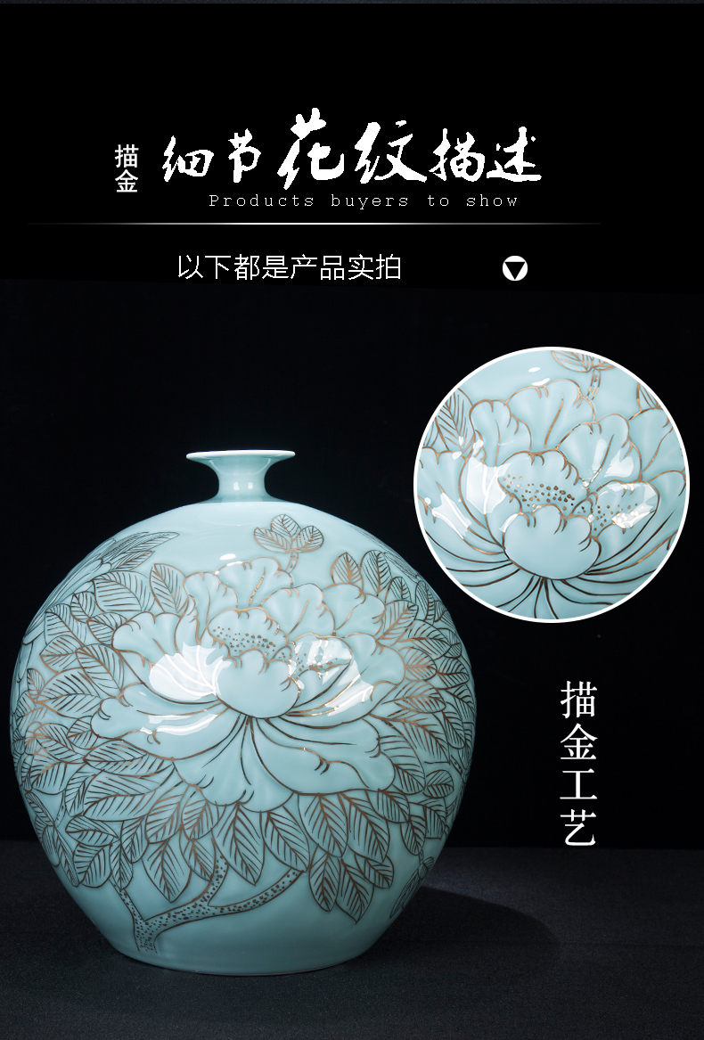 The New Chinese blue and white porcelain of jingdezhen ceramic paint peony vases, home furnishing articles large sitting room porch decoration