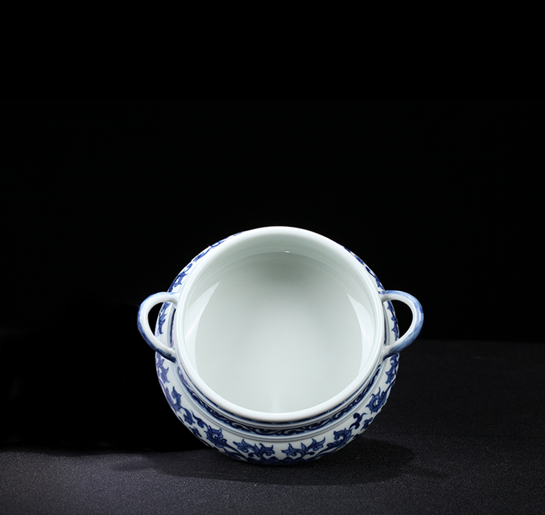 Blue and white porcelain of jingdezhen ceramics bound branch lotus home sitting room bedroom xiang xiang furnace decorated handicraft furnishing articles