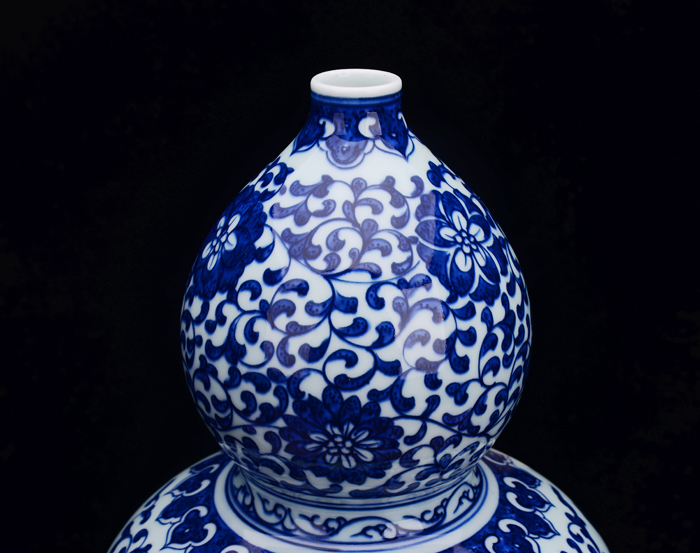 Jingdezhen blue and white gourd archaize ceramics porcelain vase living room TV ark place to live in arts and crafts
