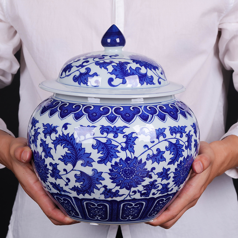 Jingdezhen ceramic moistureproof tea canister receives retro puer tea pot seal large creative tea set