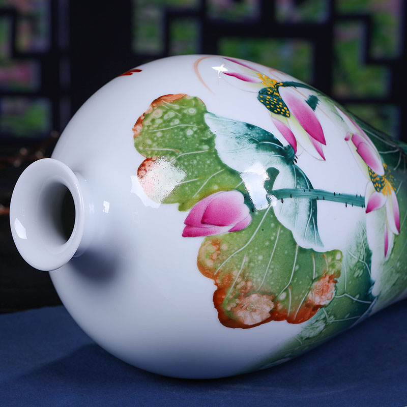 Jingdezhen ceramics hand - made lotus rhyme famille rose porcelain vase sitting room place, famous master of decorative arts